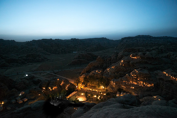 7 wonders camp - Petra