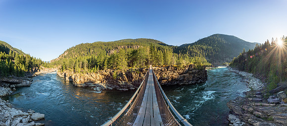 Kootenai Swinging Bridge