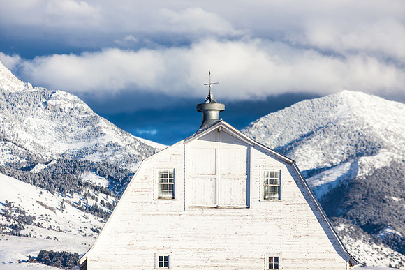 Barn in the Bridgers