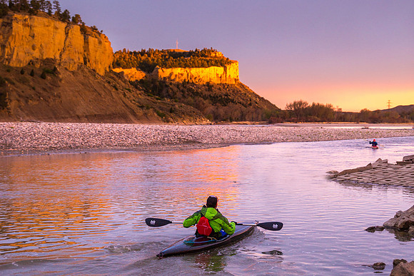 Kayaking on the Yellowstone River near Coulson Park, Billings