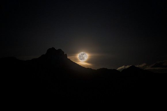Full Moon Rise over Ross Peak