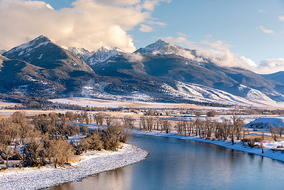 Paradise Valley, Yellowstone River, Absaroka Mountains